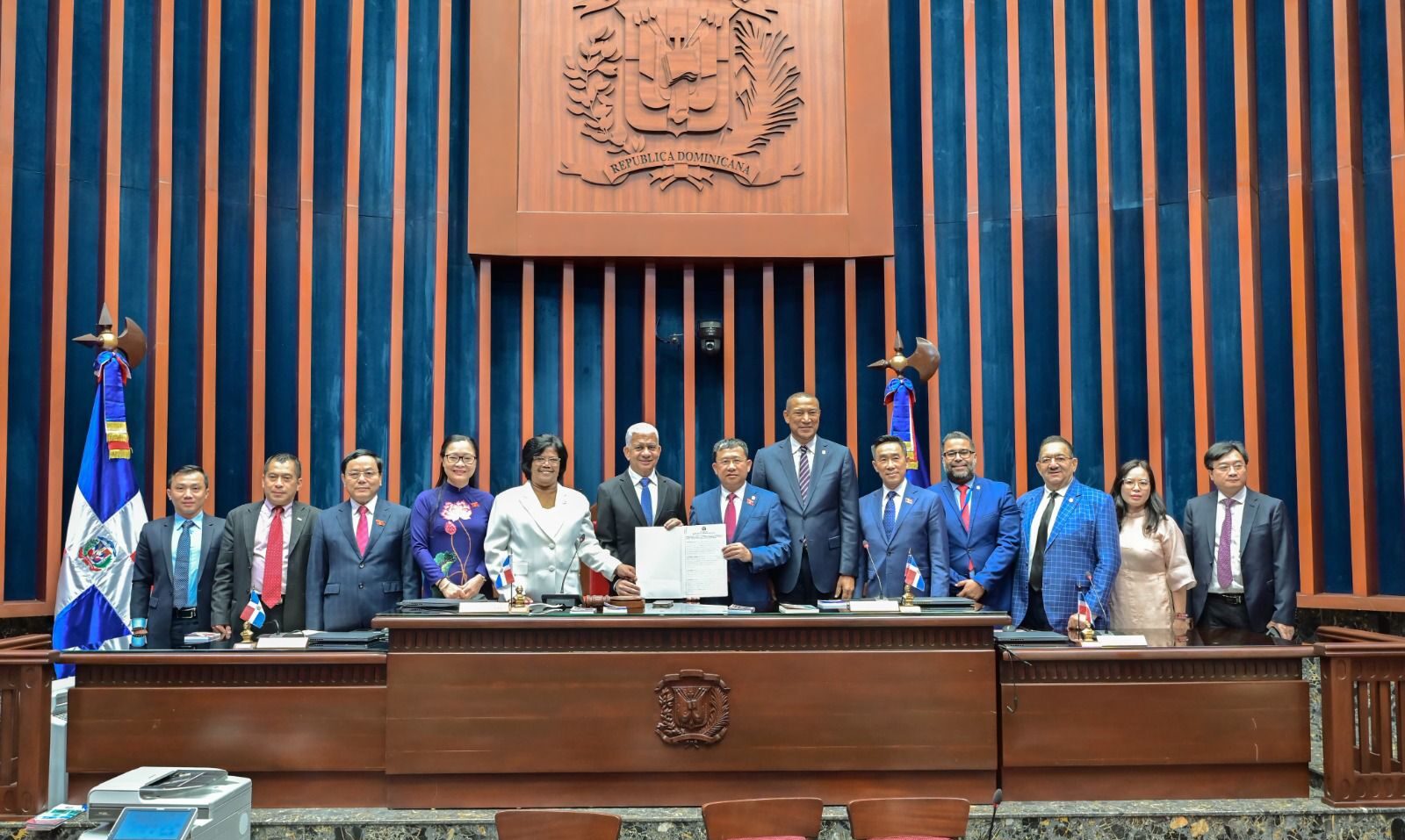 Senado recibe visita de asambleístas de Vietnam; se comprometen a fortalecer relaciones bilaterales