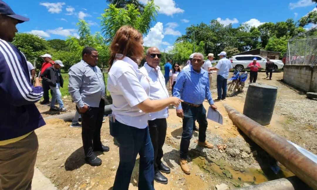 Director IAD realiza recorrido de supervisión por obras en ejecución de los departamentos Cibao Sur y Nordeste