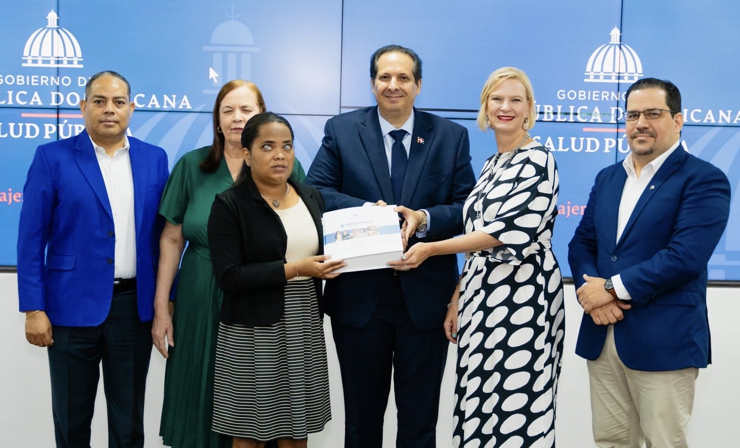 MISPAS promueve la inclusión en salud; transcribe al braille el PLANDES 2030