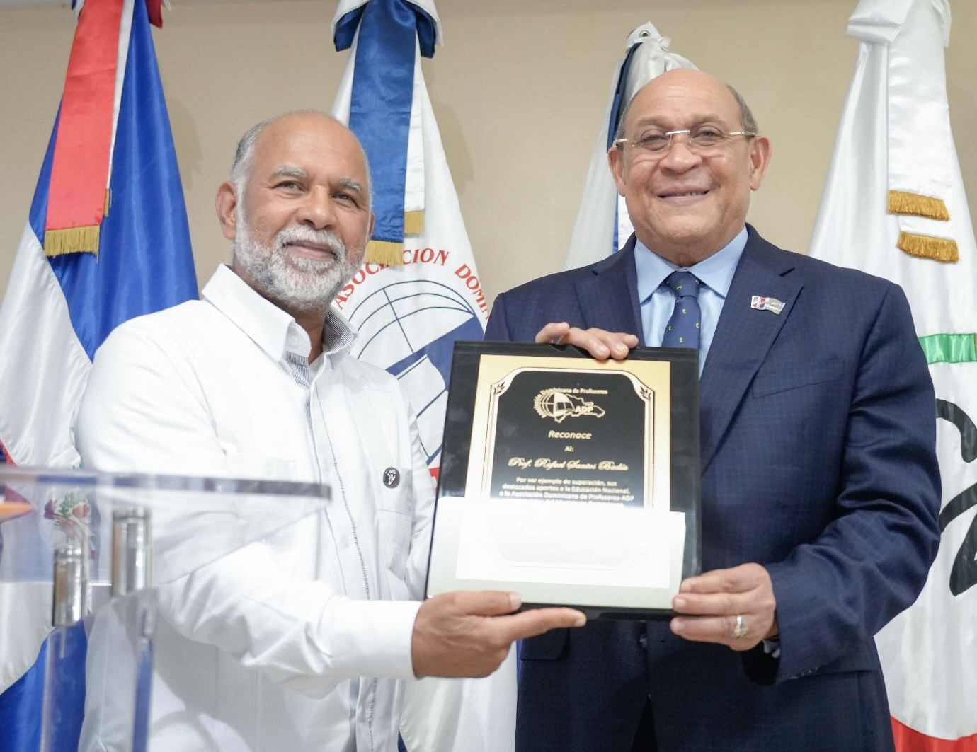 ADP designa Observatorio Educativo con el nombre del profesor Rafael Santos Badía