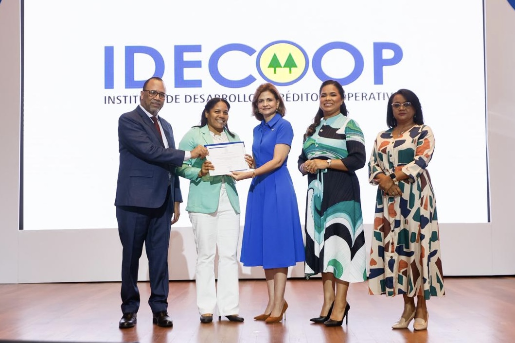 Raquel Peña destaca el rol transformador del cooperativismo en la economía dominicana