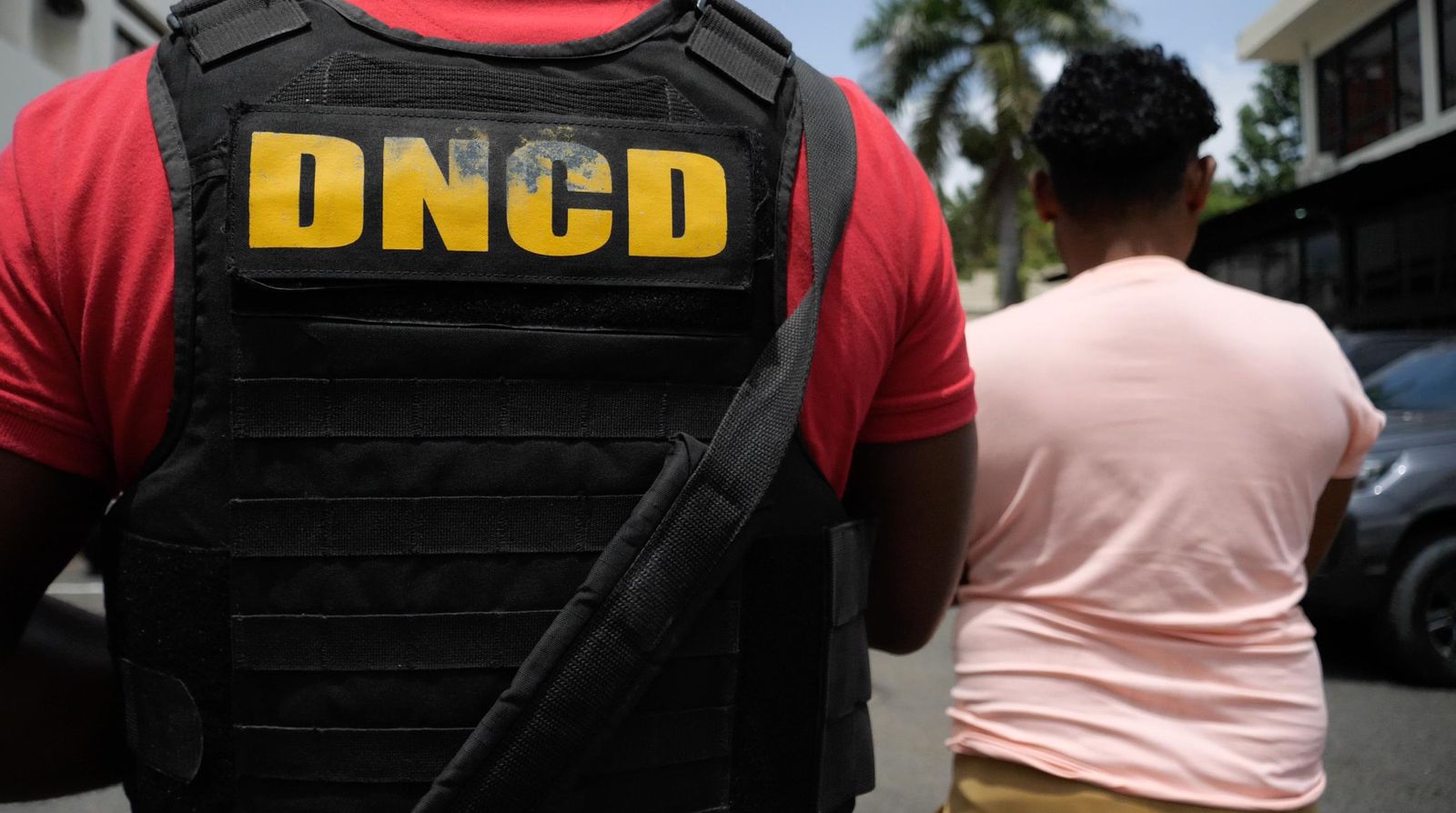 Atrapan a “alias el Cuervo” ligado al decomiso de 243 paquetes de cocaína en Río San Juan