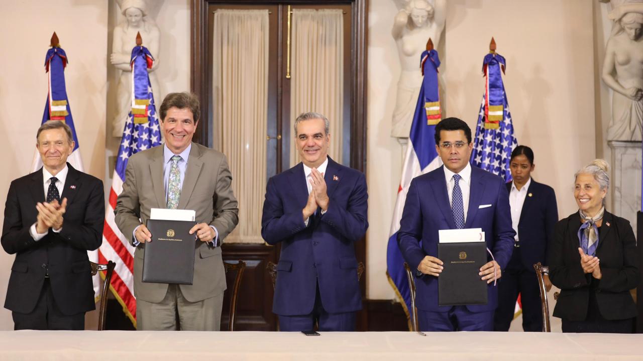 Subsecretario de EE.UU. felicita liderazgo de República Dominicana en gobierno Abinader