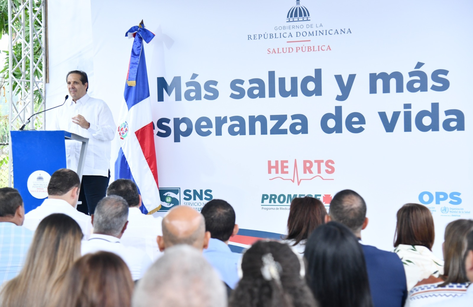 Alrededor de 200 mil personas del Cibao recibirán medicamentos gratuitos gracias al programa «Más Salud y más Esperanza de Vida»