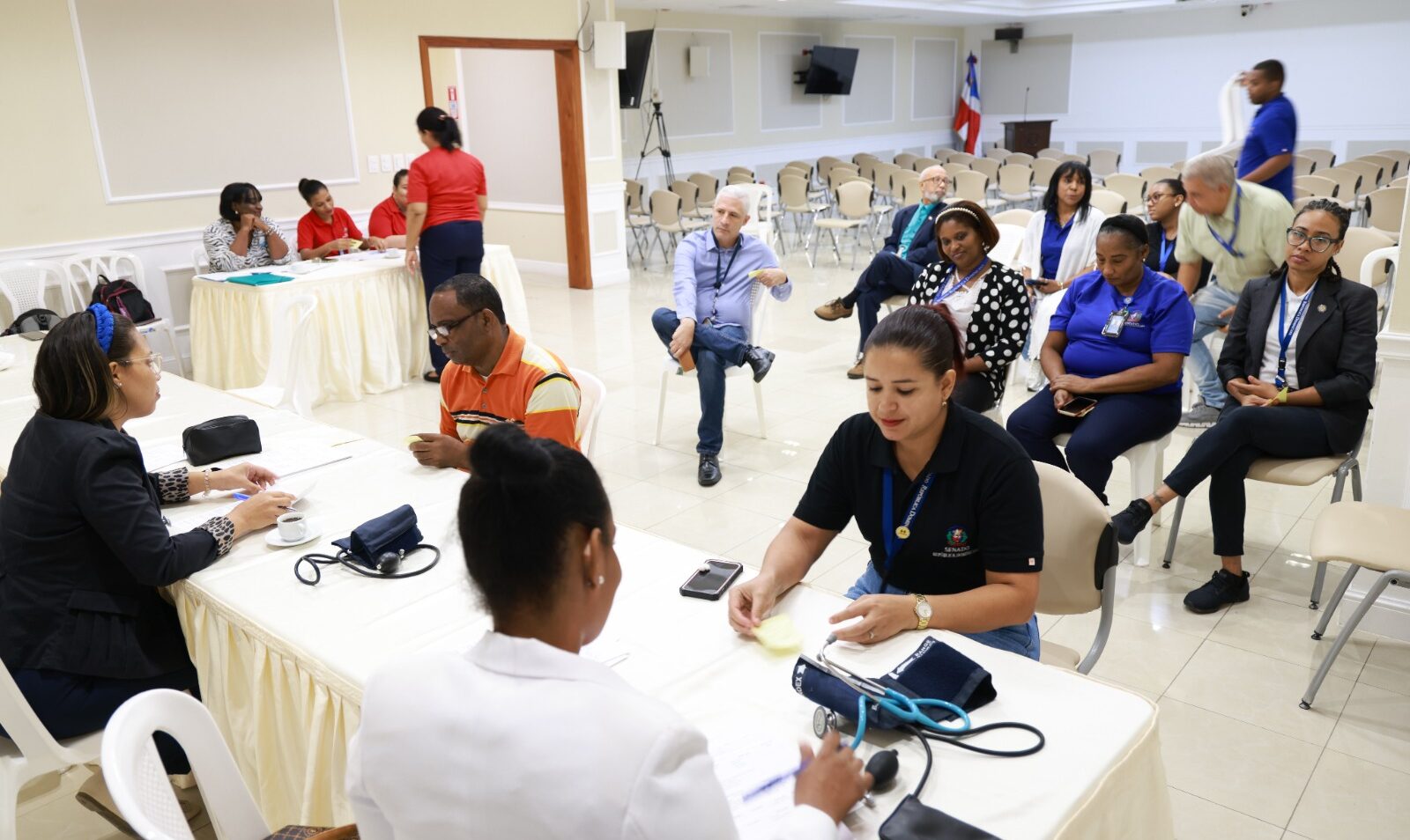 Jornada Salud Cardiovascular en el Senado beneficia más de cien colaboradores