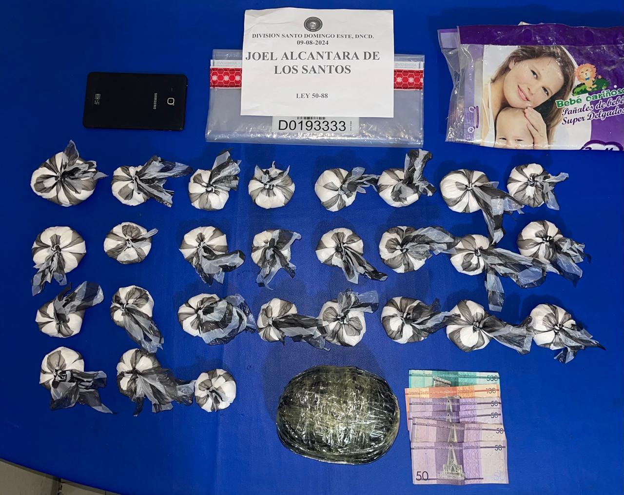 Ejecutan 27 allanamientos y más de 300 operativos en el gran Sto Dgo; ocupan más de 31 mil gramos
