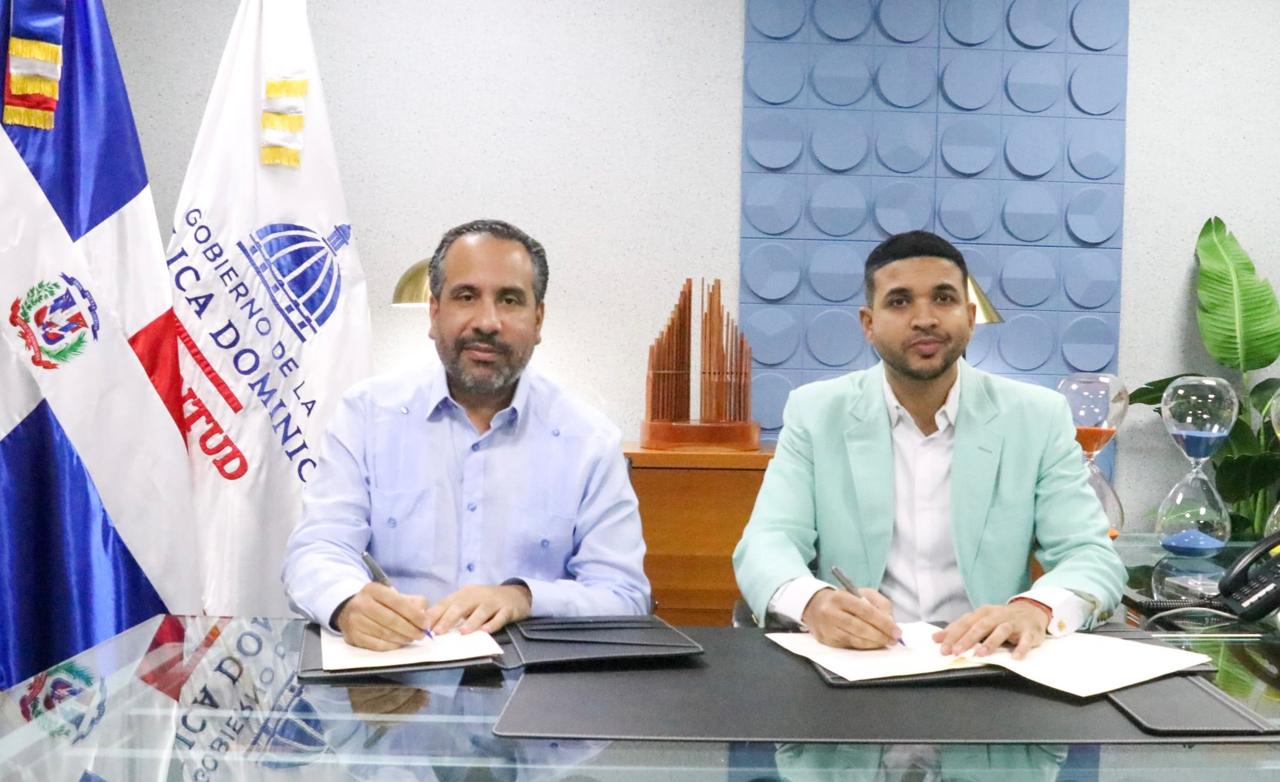 Inefi y el Ministerio de la Juventud firman acuerdo en beneficio de residentes del proyecto Nuevo Domingo Savio