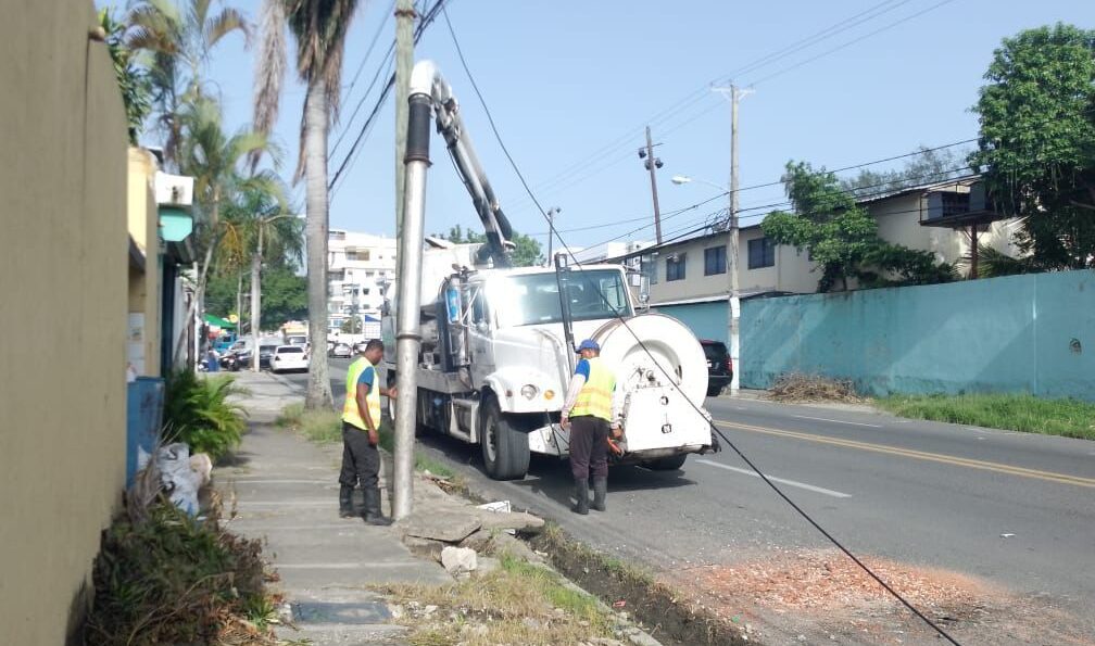 Alcaldía del DN intensifica operativos de limpieza por posibles efectos de tormenta