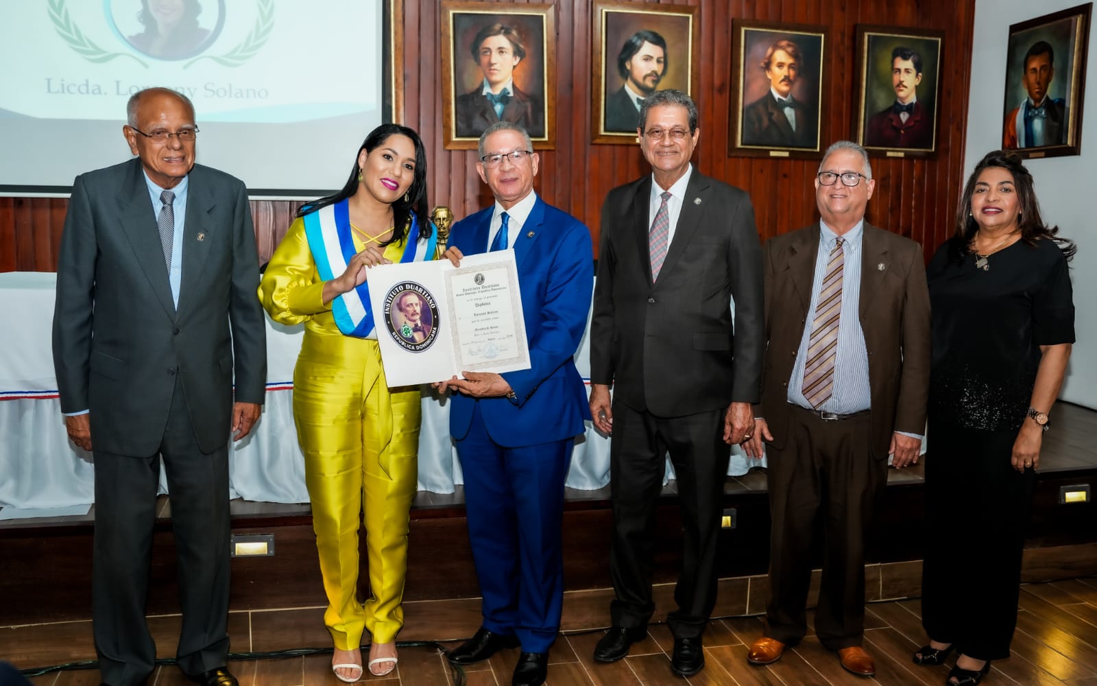 Lorenny Solano es investida como Miembro de Honor del Instituto Duartiano -  PANORAMA URBANO RD