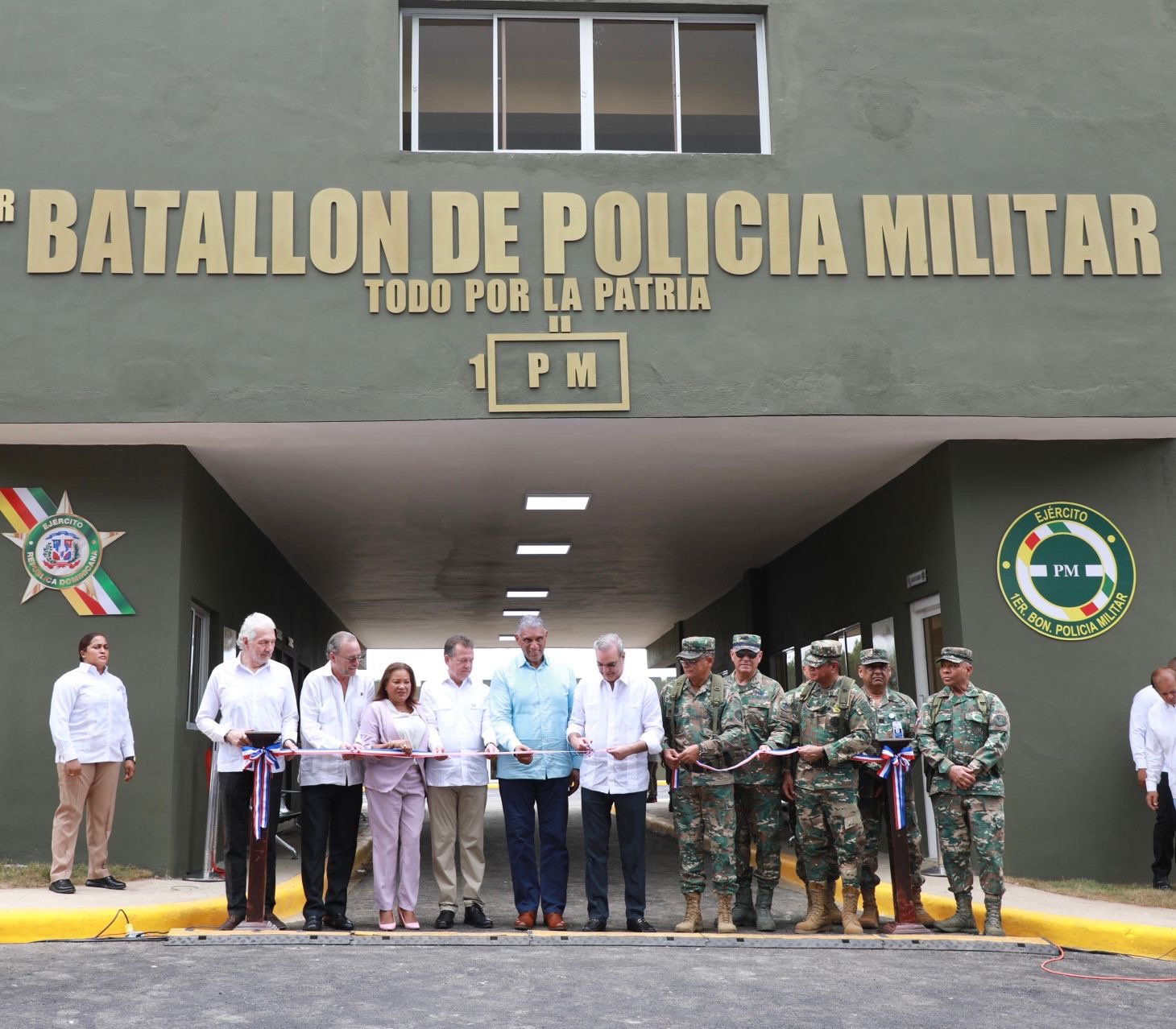 Presidente Abinader inaugura 20 instalaciones repartidas en el Campamento Militar 16 de Agosto, Sierra Prieta, SDN y en la Base Aérea