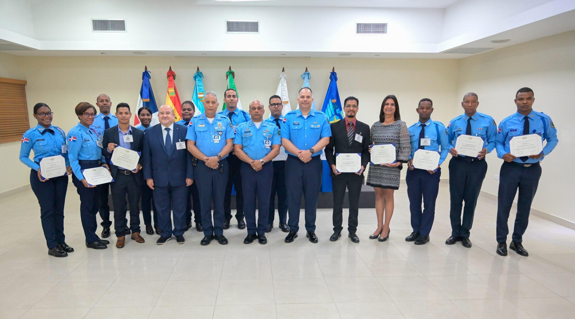 Centro Regional de Instrucción en Seguridad de la Aviación Civil concluye curso: seguridad en carga y correo aéreo