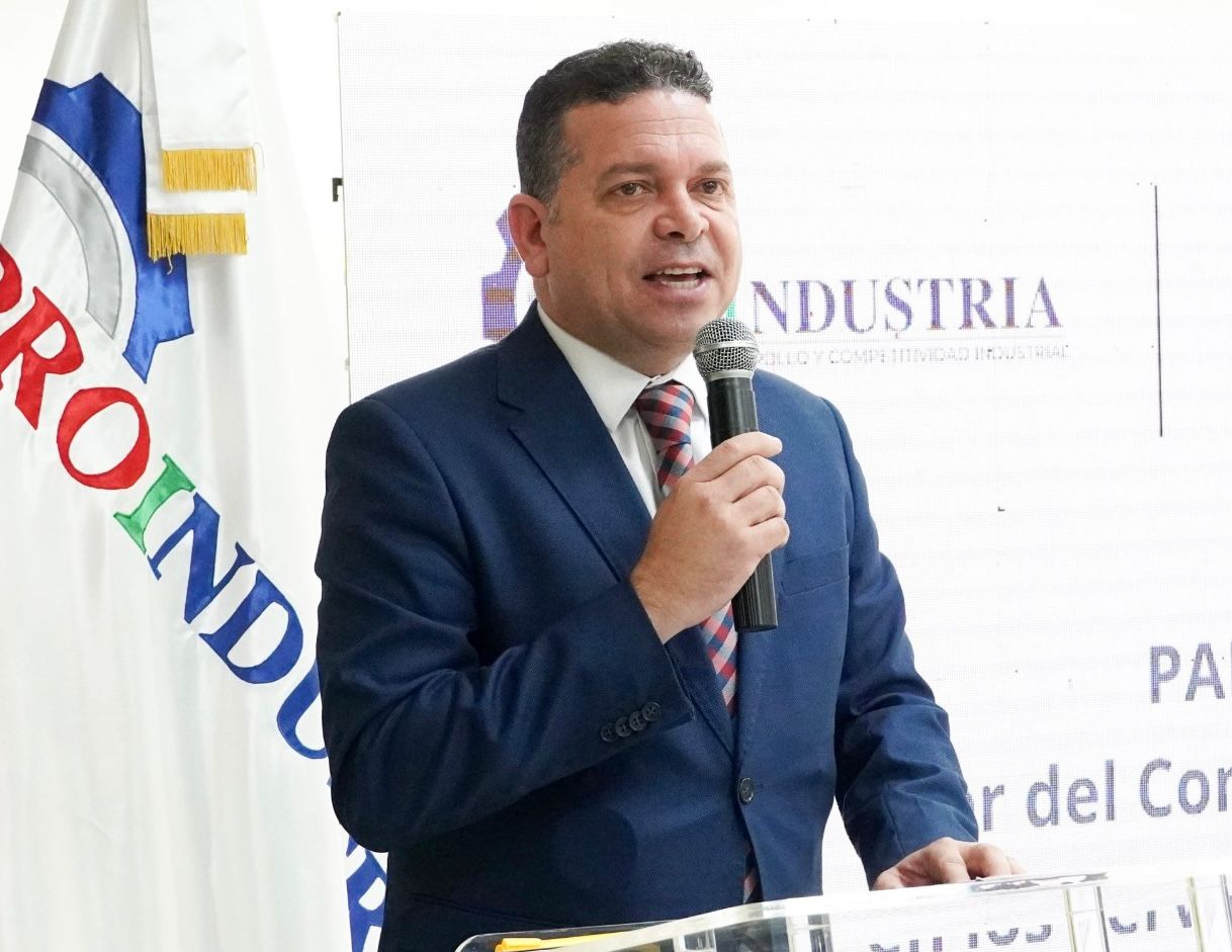La clave del desarrollo industrial: Cómo la Ley 242-20 transforma el sector en República Dominicana