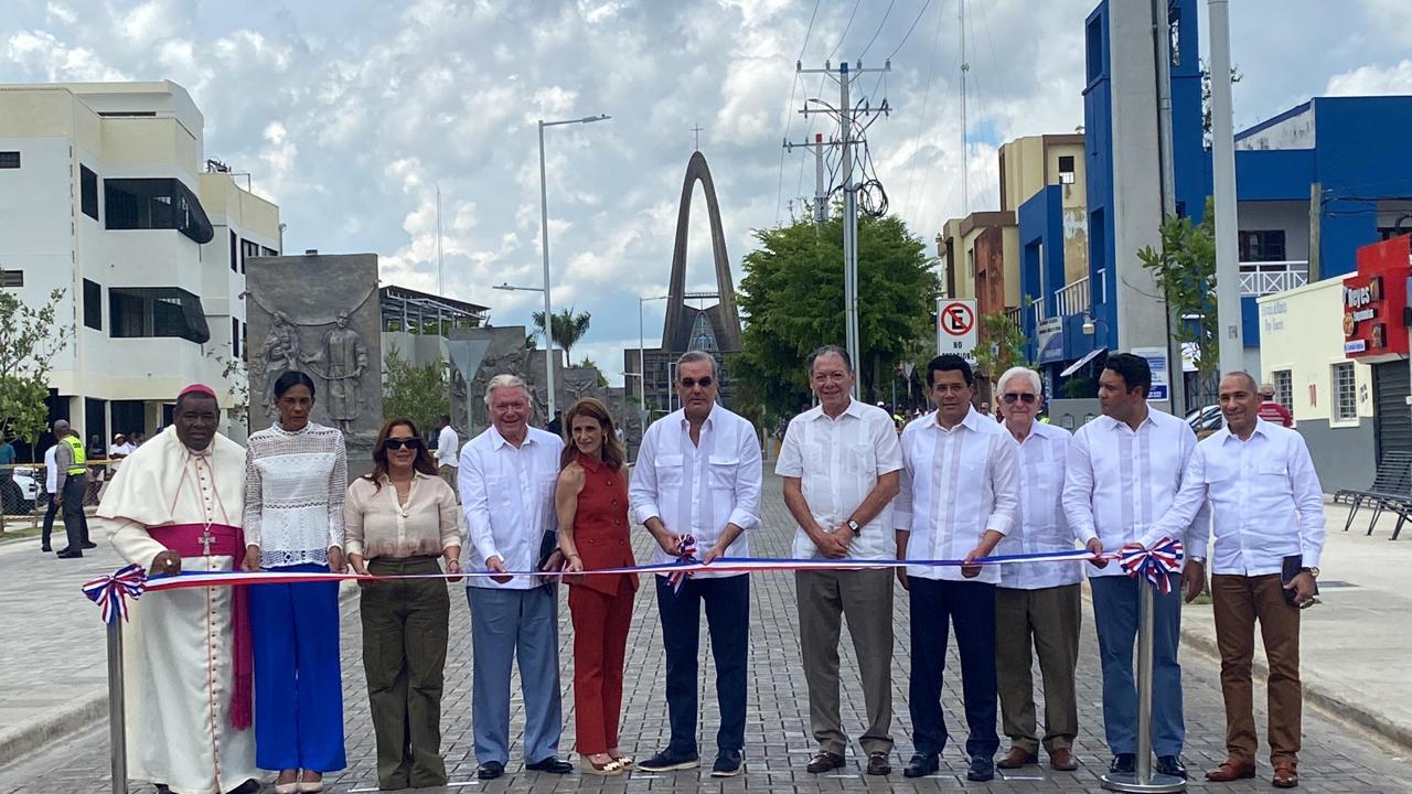 Turismo inaugura Boulevard de la Peregrinación y reconstrucción de calles circundantes de la Basílica de Higüey