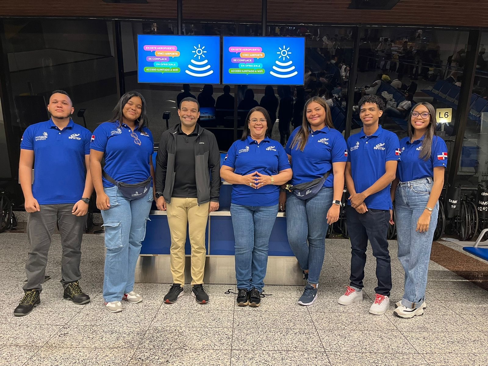 Participantes del INFOTEP salen hacia Francia para representar al país en competición internacional WorldSkills Lyon 2024