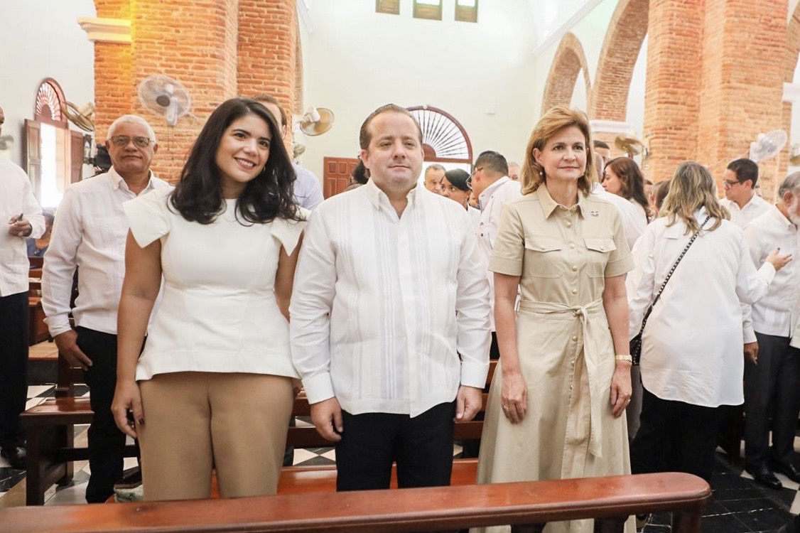 Raquel Peña asiste a celebraciones en el Santo Cerro por Día de las Mercedes