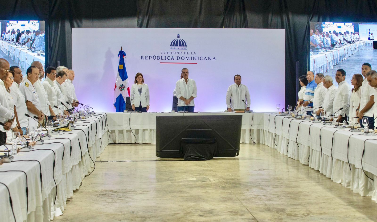Presidente Abinader encabeza cuadragésimo tercer consejo de Ministros y Directores, en Puerto Plata
