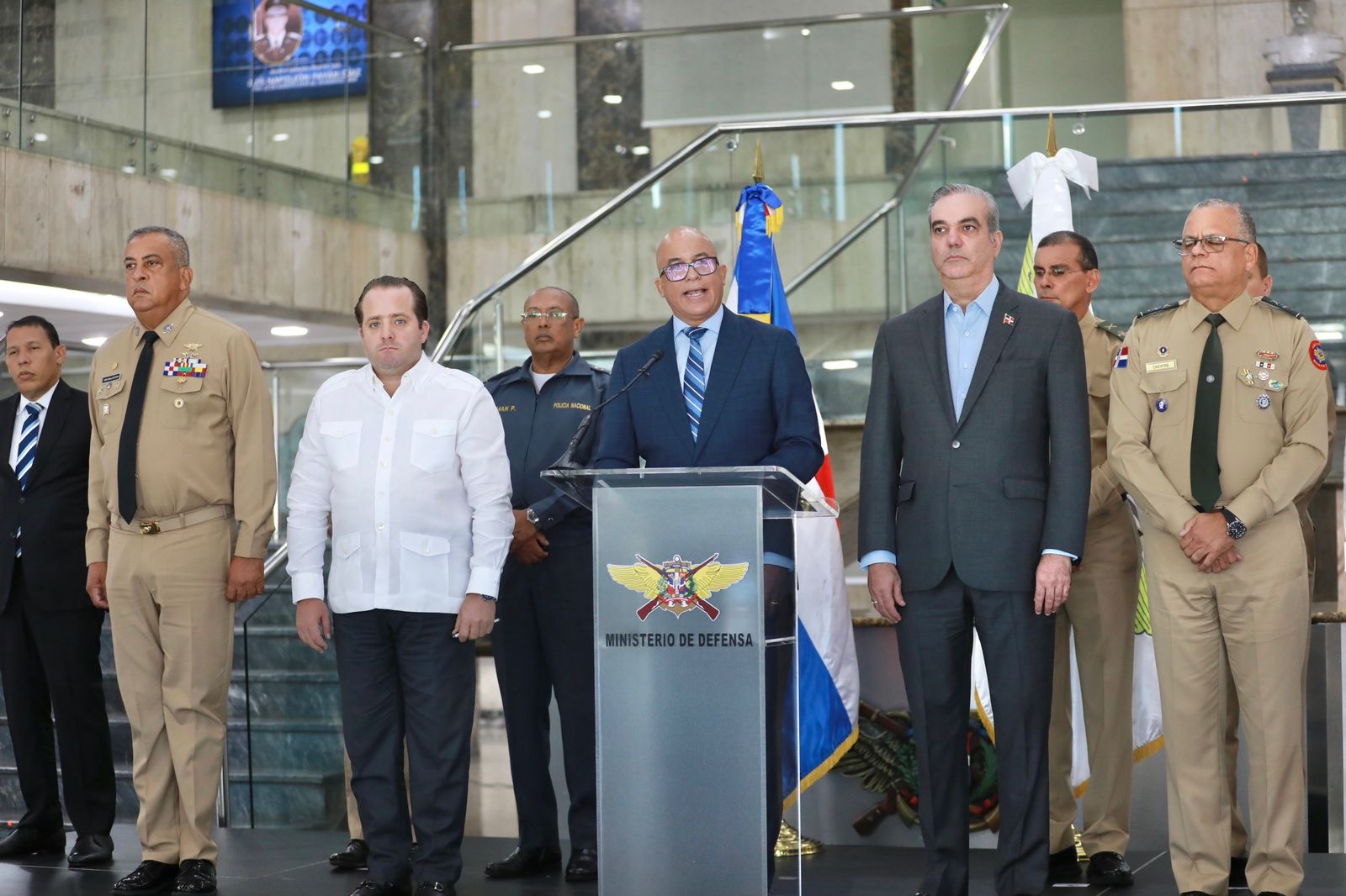 Consejo de Seguridad y Defensa Nacional acuerda operativo para repatriar hasta 10 mil migrantes por semana