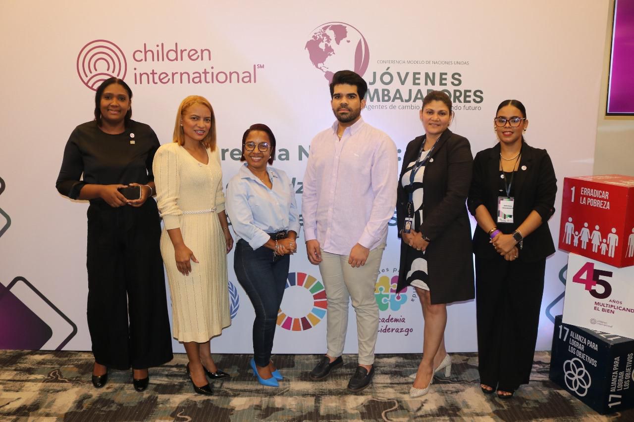 Children International celebra conferencia “Jóvenes Embajadores” en sus 45 Años en RD