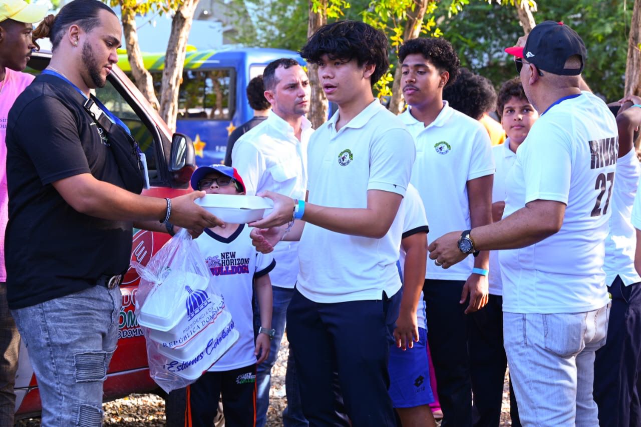 Comedores Económicos distribuye snacks diarios a más de 3 mil niños y jóvenes en la Copa Mundial Femenina Sub-17