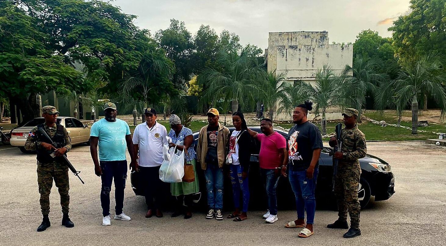 Ejército entrega a la justicia a otros dos por tráfico de indocumentados