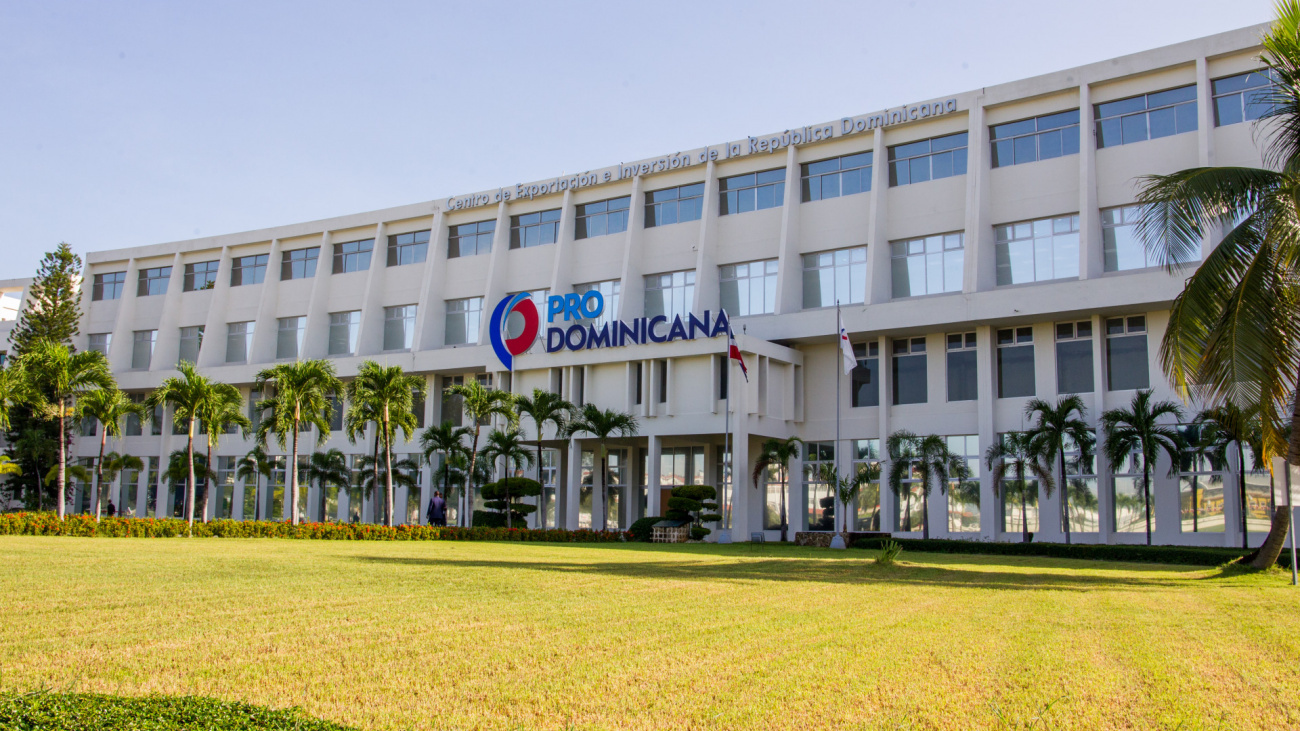 República Dominicana explora oportunidades de negocios en Energyear 2024
