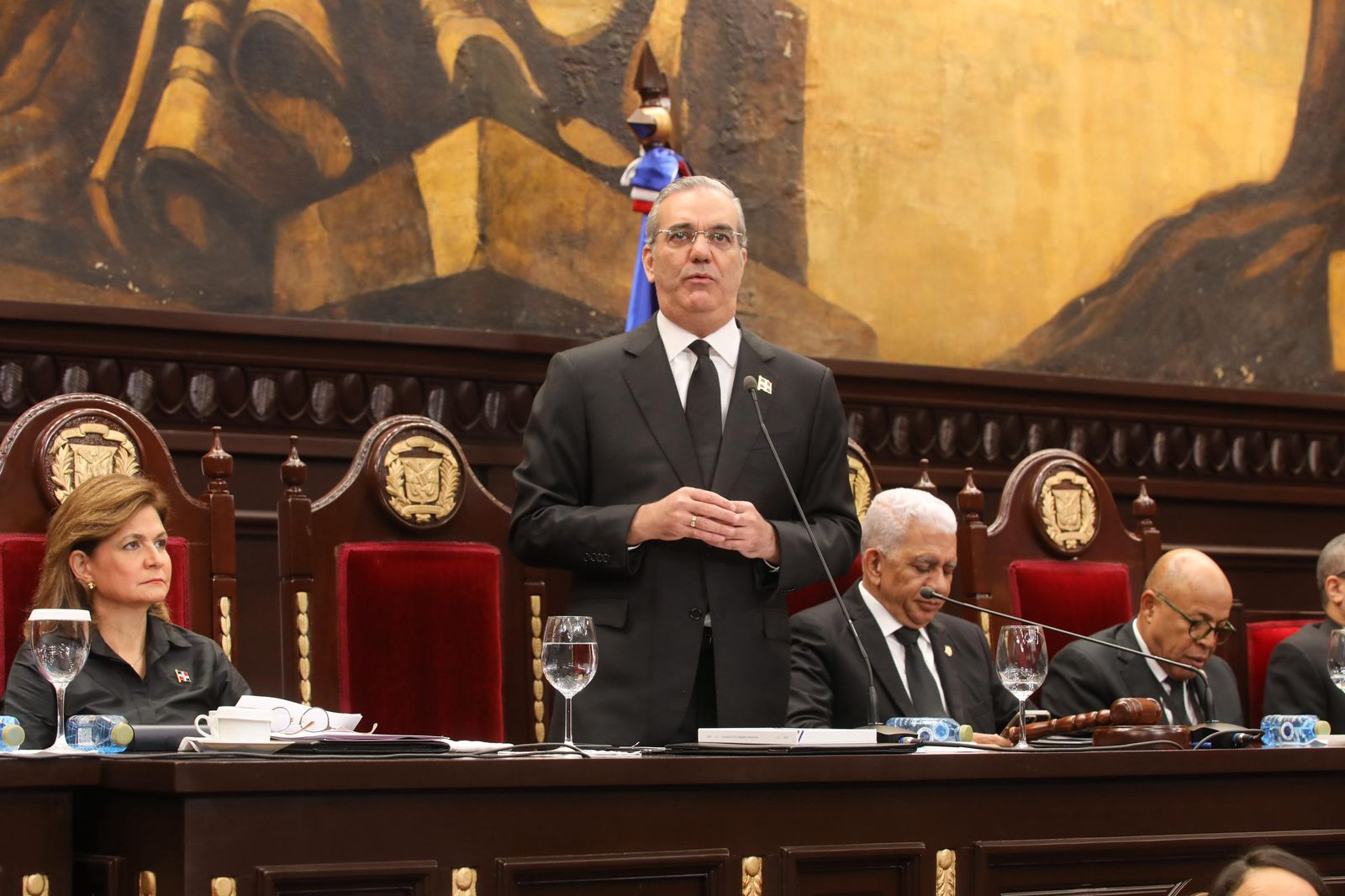 Luis Abinader pone fin a 180 años de continuismo con la nueva Constitución reformada proclamada hoy