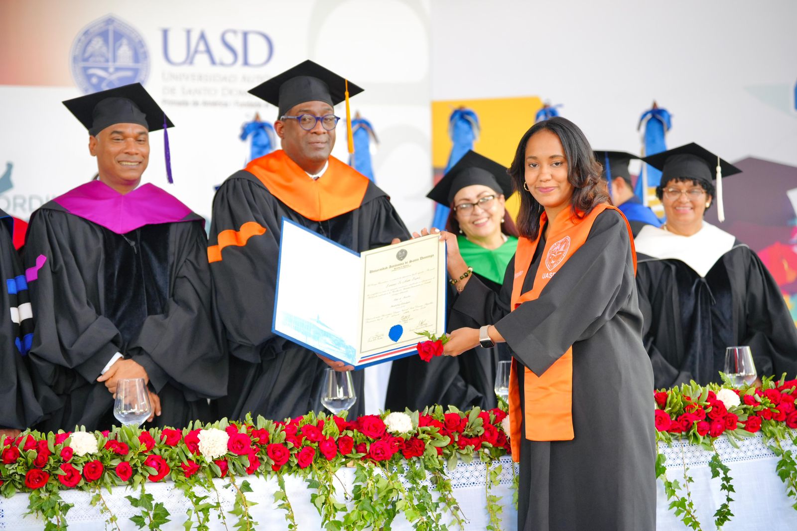 UASD gradúa 4,566 profesionales de grado y postgrado en su 486 aniversario
