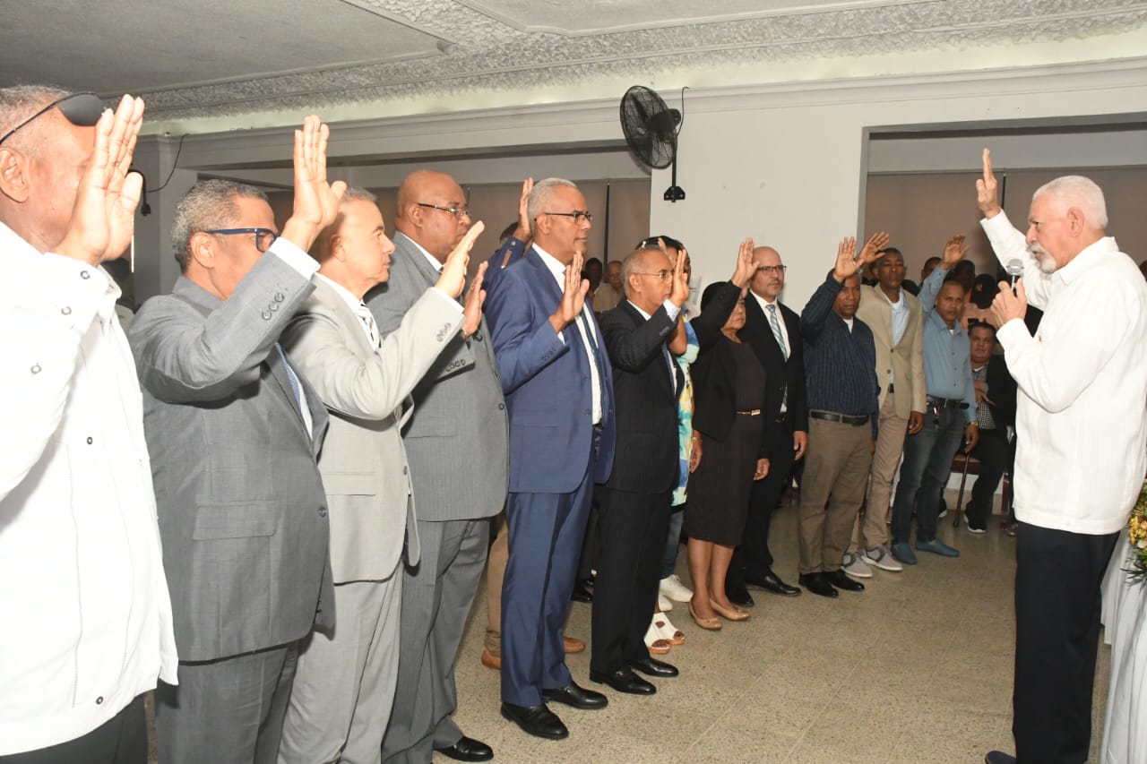 Mayor Gral. (R) Valerio García, ERD. Asume Presidencia de la Hermandad de Veteranos FFAA y PN.