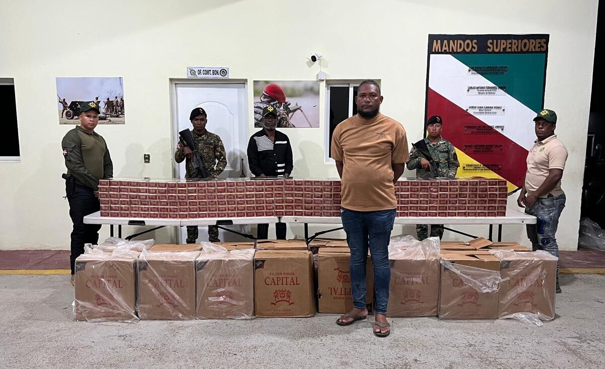 Envían a la justicia a dominicano arrestado con contrabando de cigarrillos