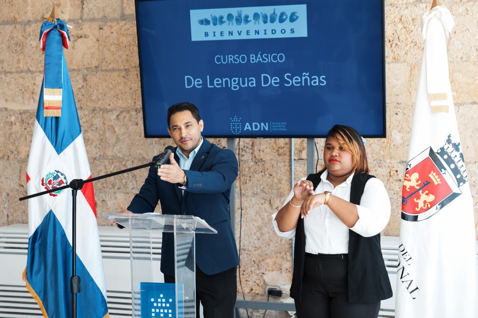 Alcaldía del Distrito Nacional capacita a colaboradores en lengua de señas