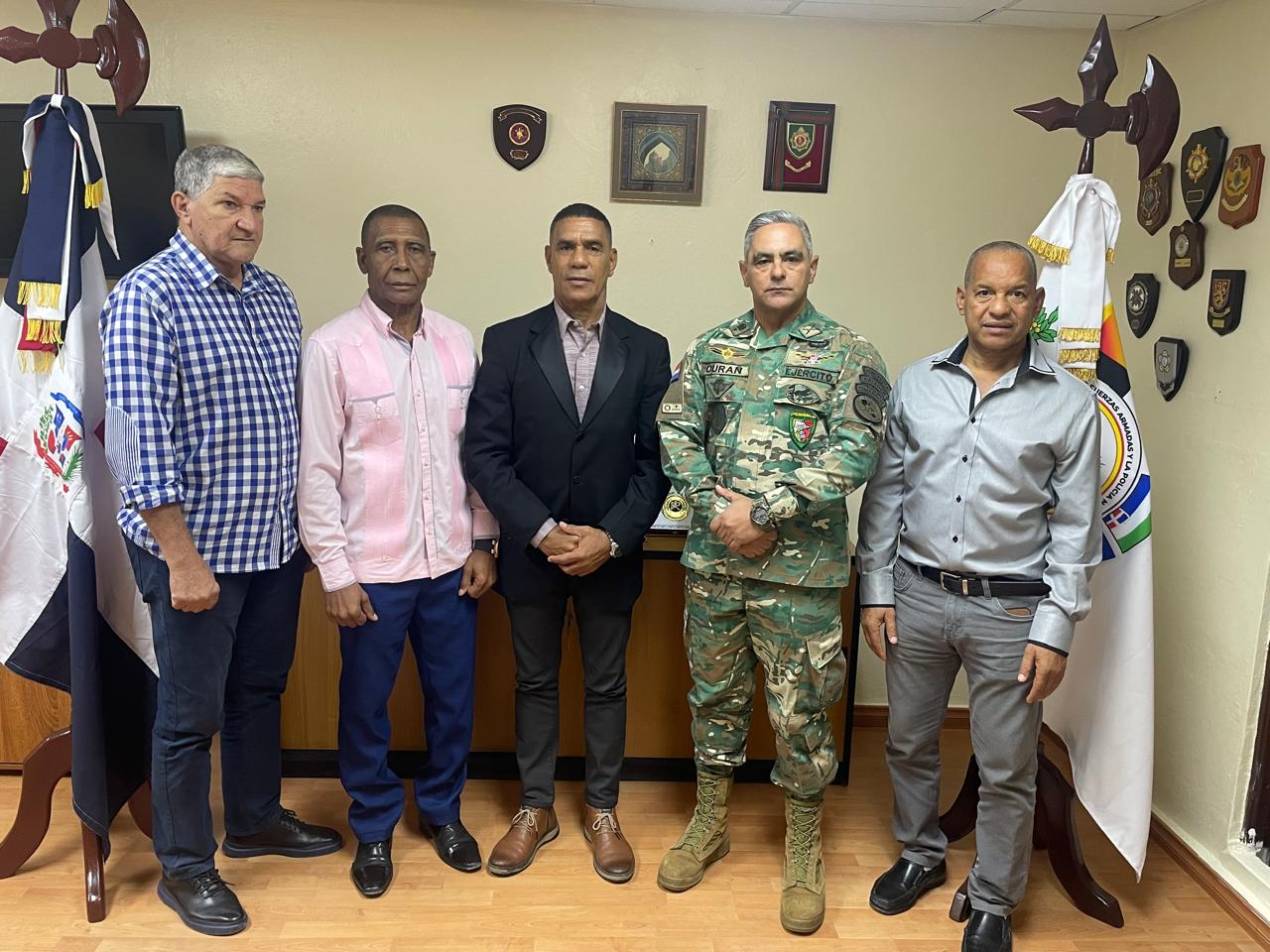 Presidente de CONFEDFAPN recibe visita del Presidente de la Federación de Atletismo