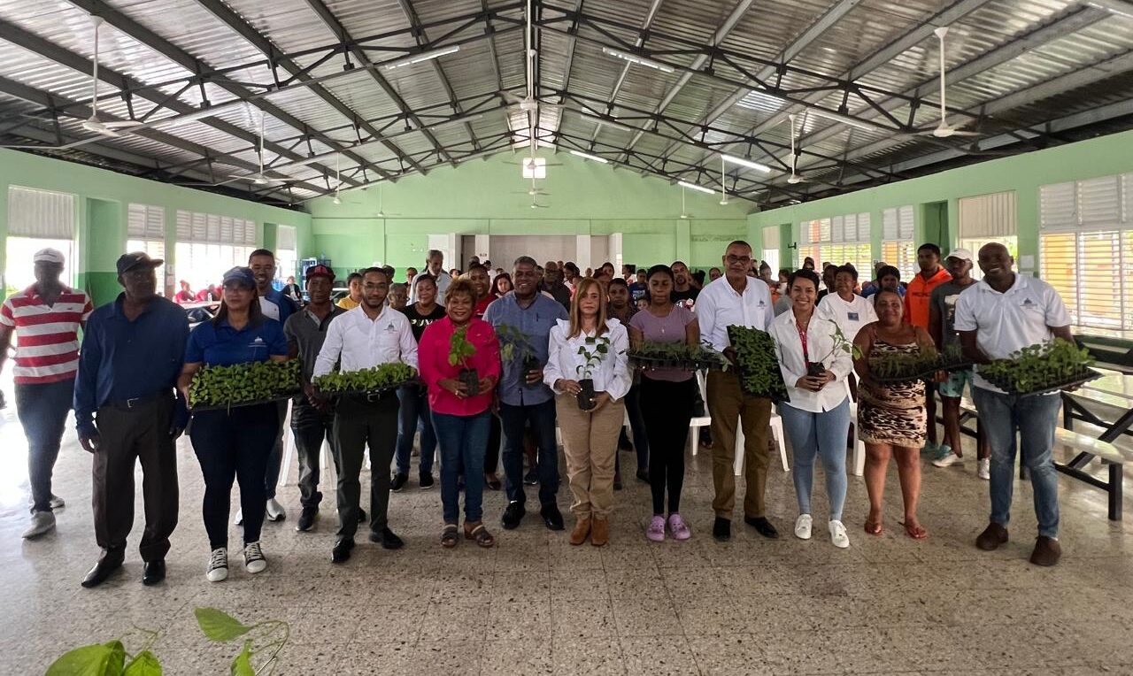FEDA en tu comunidad lleva esperanza y soluciones al sector el Almirante en Santo Domingo Este