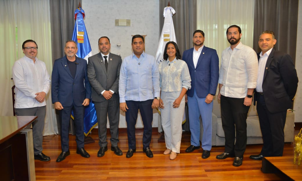 Ministro de Deportes suspende academias independientes hasta iniciar proceso de registro y regulación