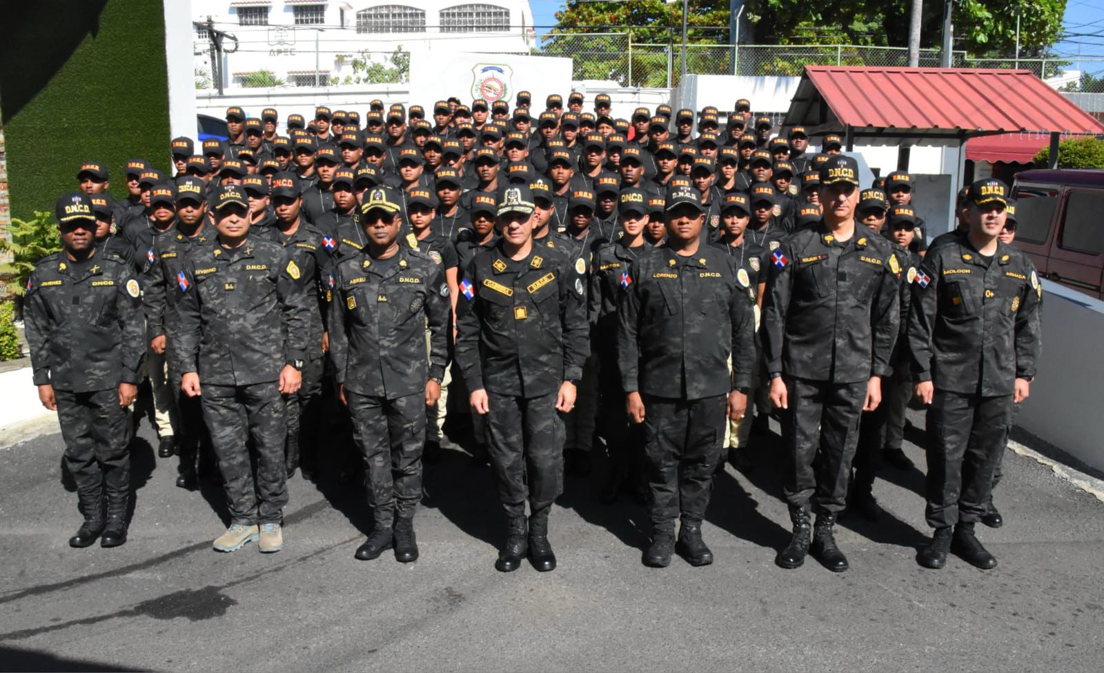 Dncd gradúa 115 agentes y binomios caninos reforzarán operativos en todo el país