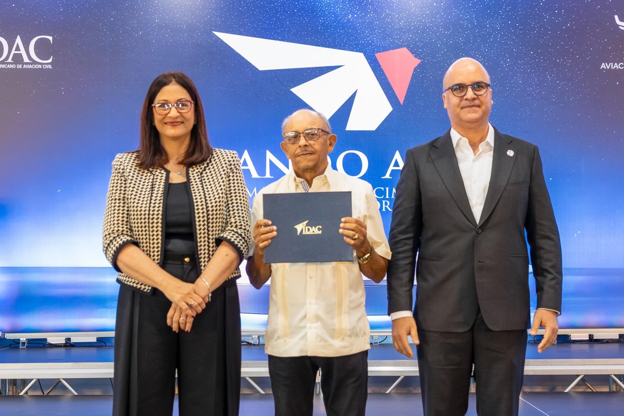 IDAC reconoce más de 300 colaboradores por su labor, fidelidad y superación personal