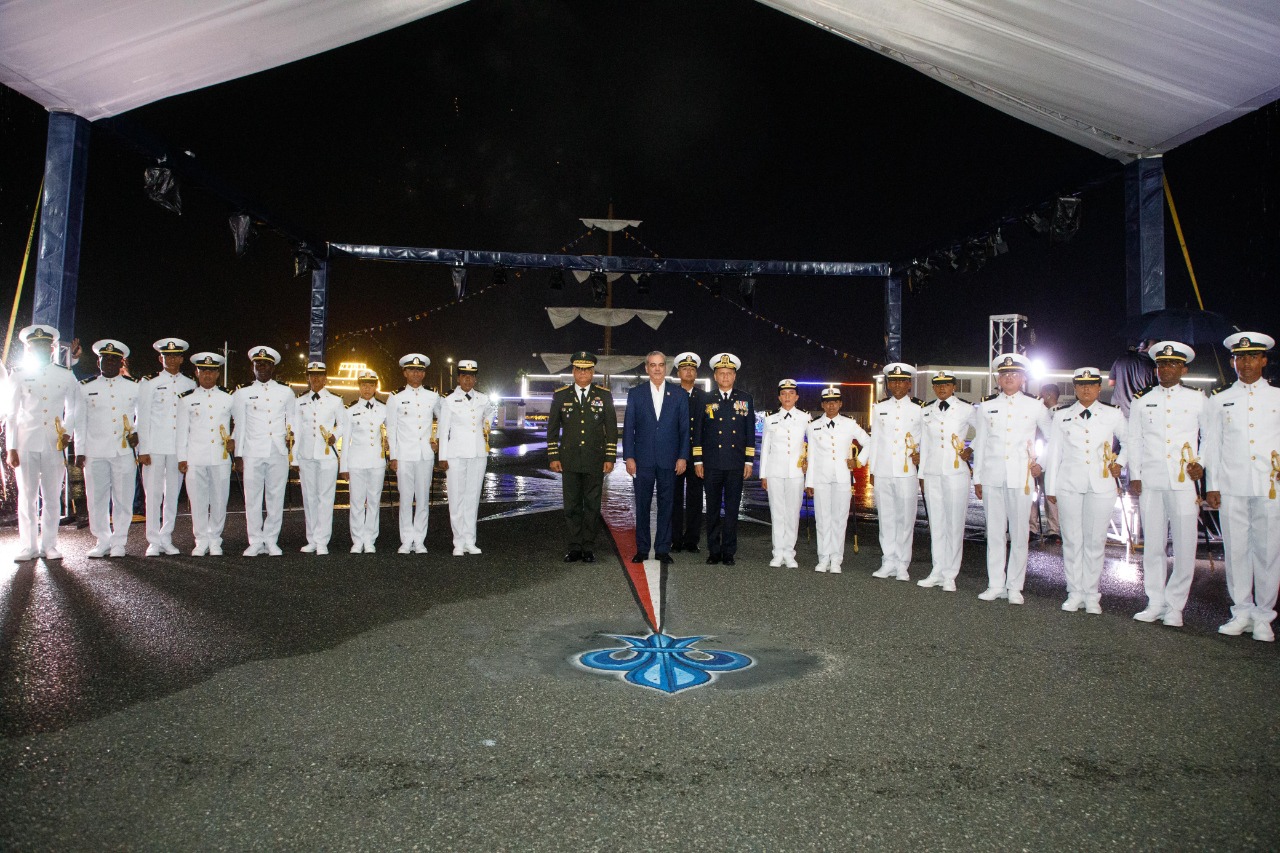Presidente Abinader encabeza graduación Septuagésima Tercera Promoción de Damas y Caballeros Guardiamarinas