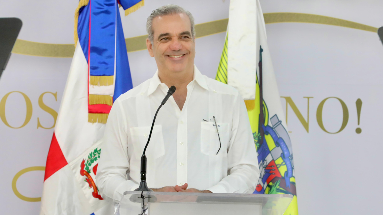 Presidente Abinader instruye para cobertura de seguro de salud en 100 % a miembros pensionados de las Fuerzas Armadas, a partir del 1 de enero de 2025