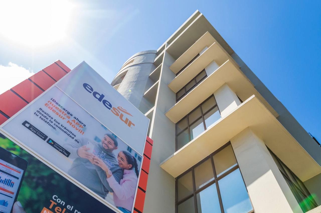 Edesur informa que tribunal dicta prisión preventiva contra hombre acusado de sustraer cables del tendido eléctrico