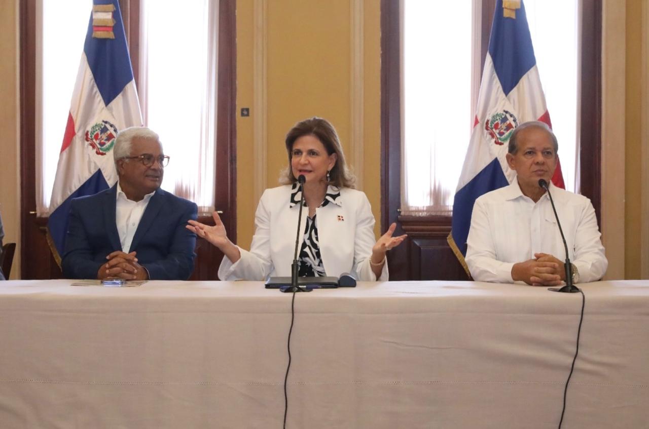 Vicepresidenta Raquel Peña inicia entrega de bonos navideños a juntas de vecinos de todo el país a través de gobernaciones provinciales