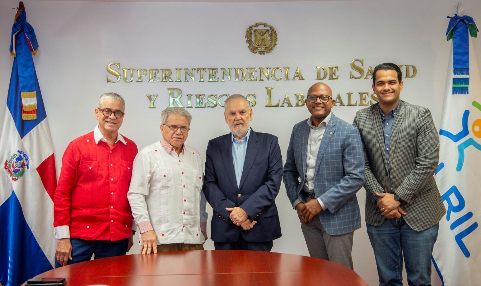 SISALRIL y CMD se reúnen para fortalecer servicios de atención en salud en favor de la población