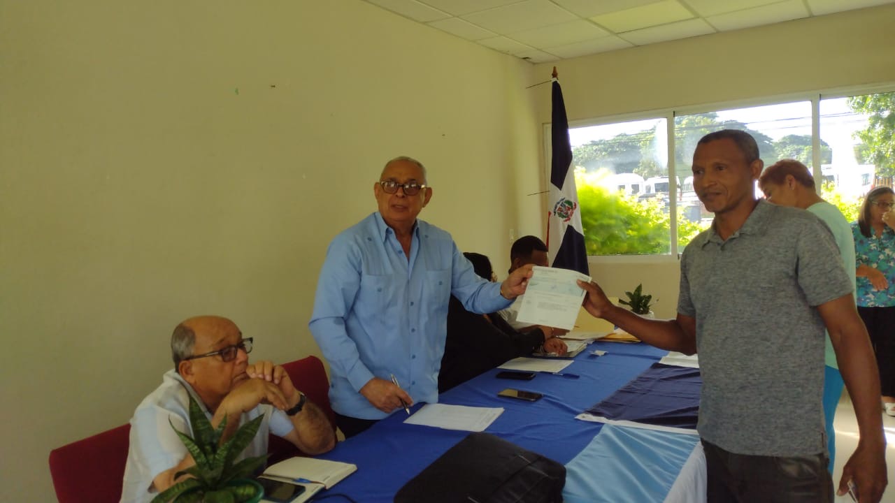 IAD entrega RD$2,417,677.26 a parceleros Regional Yuma en segunda etapa liquidación zafra cañera