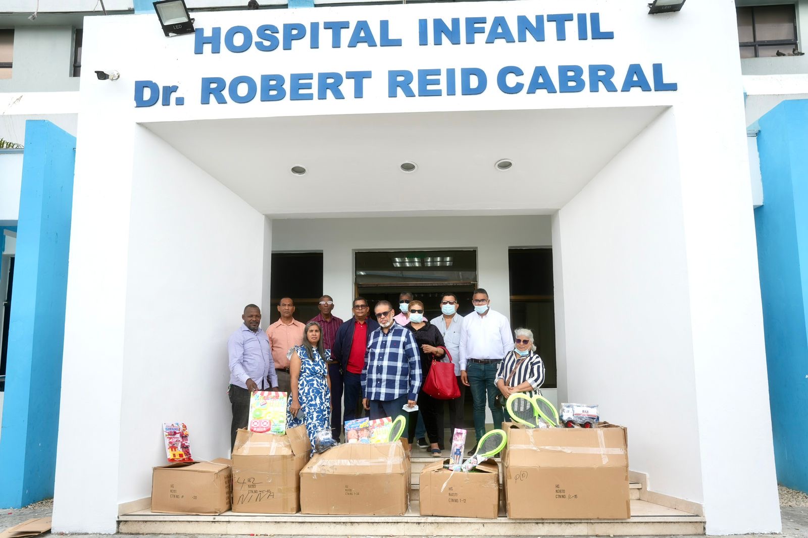 Desarrollo de la Comunidad entrega juguetes a niños del Hospital Robert Reid Cabral