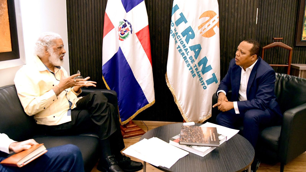 Intrant y Fenatrano abren mesa de diálogo; no habrá aumento de pasaje