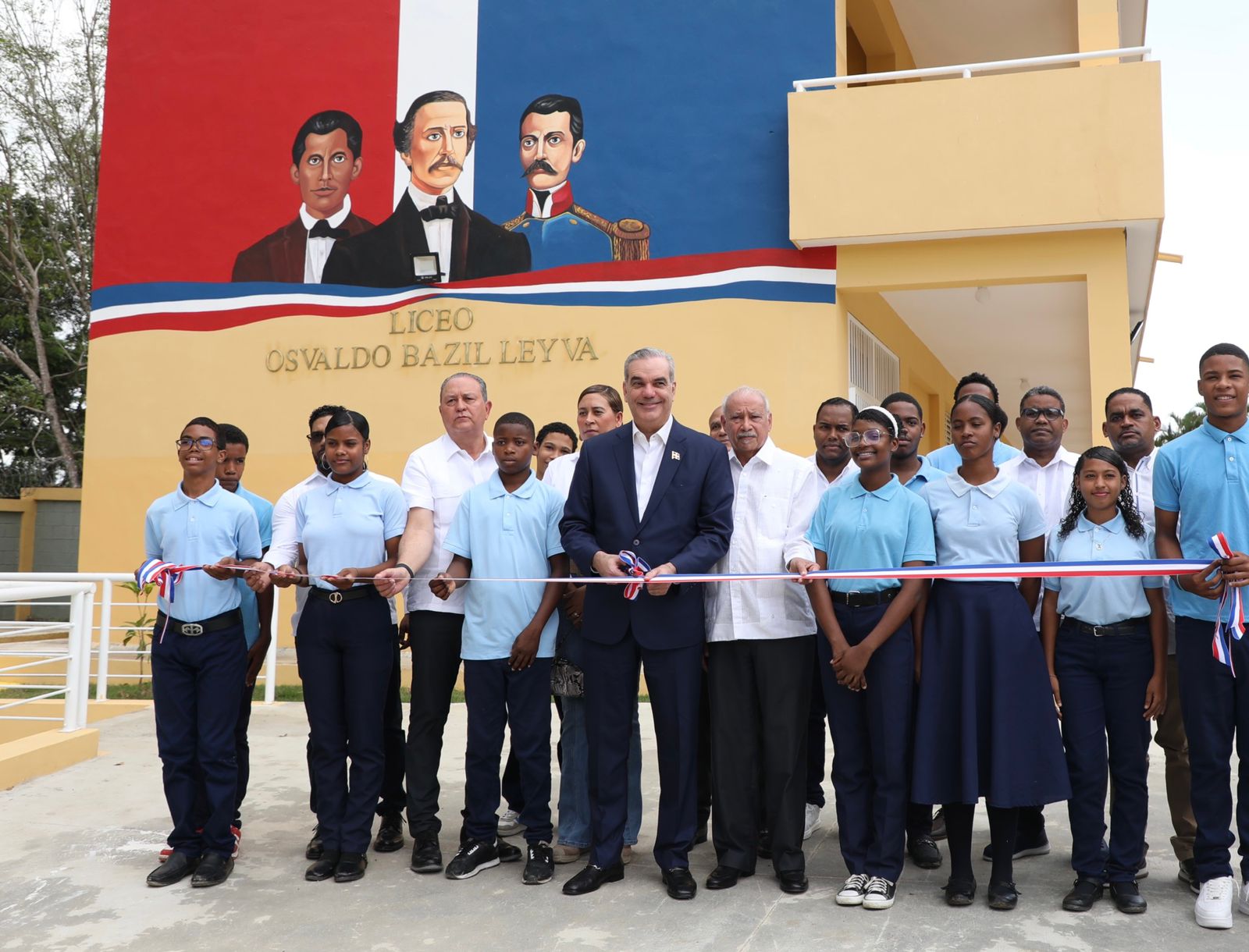 Presidente Abinader inaugura un liceo en Pantoja y un INAIPI en Manoguayabo que beneficiarán a más de 1,000 adolescentes y niños