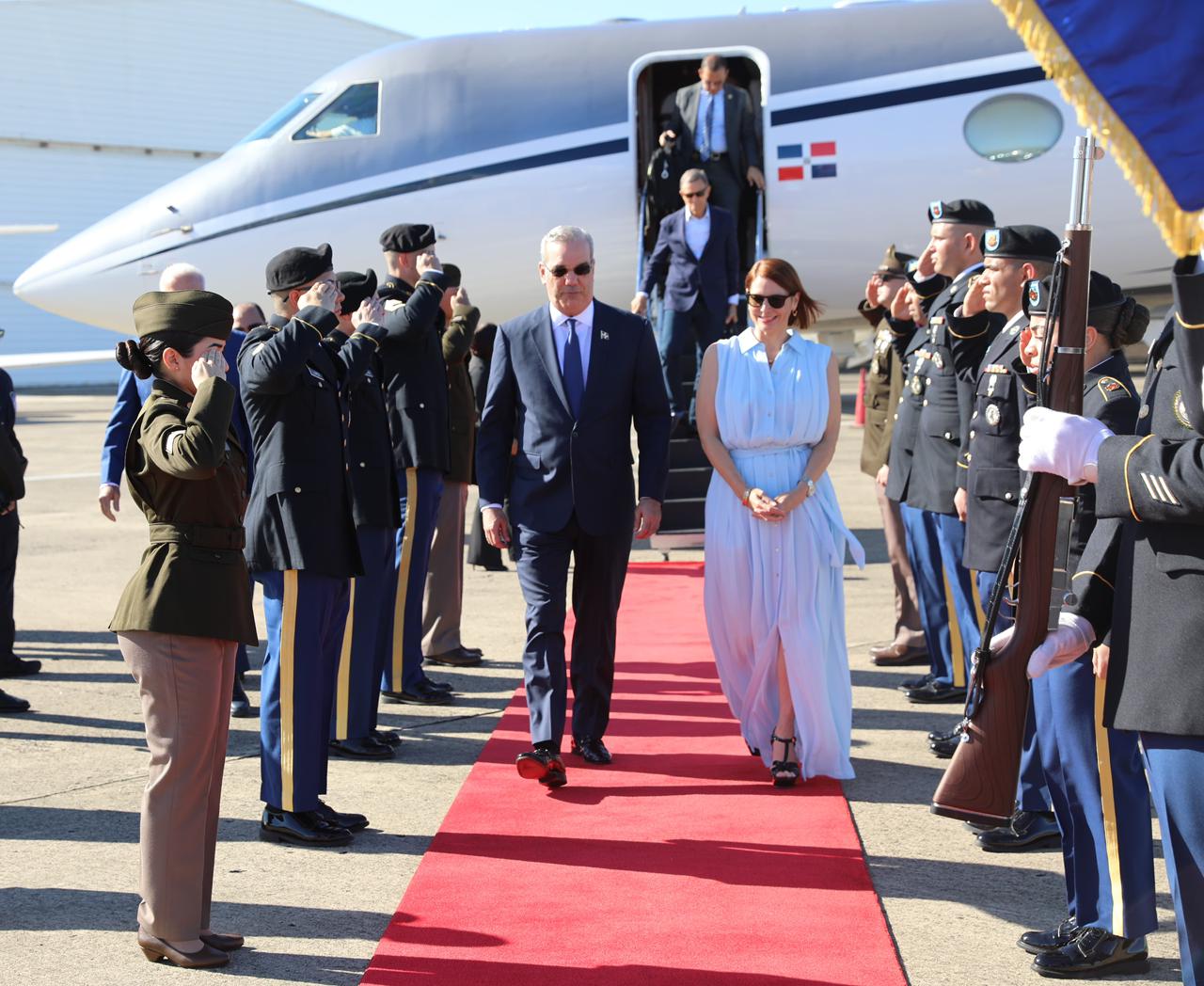 Presidente Abinader llega a Puerto Rico para la toma de posesión de la nueva gobernadora, Jenniffer A. González Colón