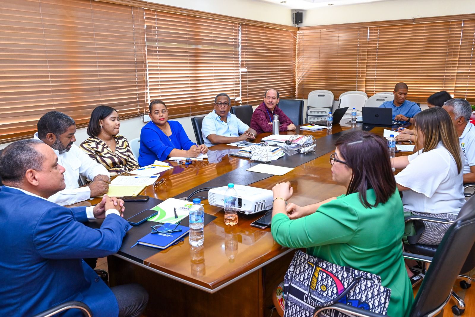 Director General de Comedores Económicos encabeza reunión de seguimiento con autoridades de la Dirección General de Servicios Penitenciarios y Correccionales