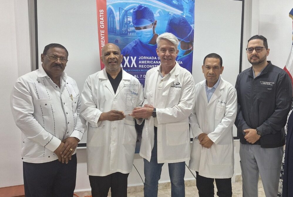Fundación Renacer y Hospital Padre Billini reconocen a MACLA y al Cuerpo de Paz de los Estados Unidos por su impacto en la población dominicana