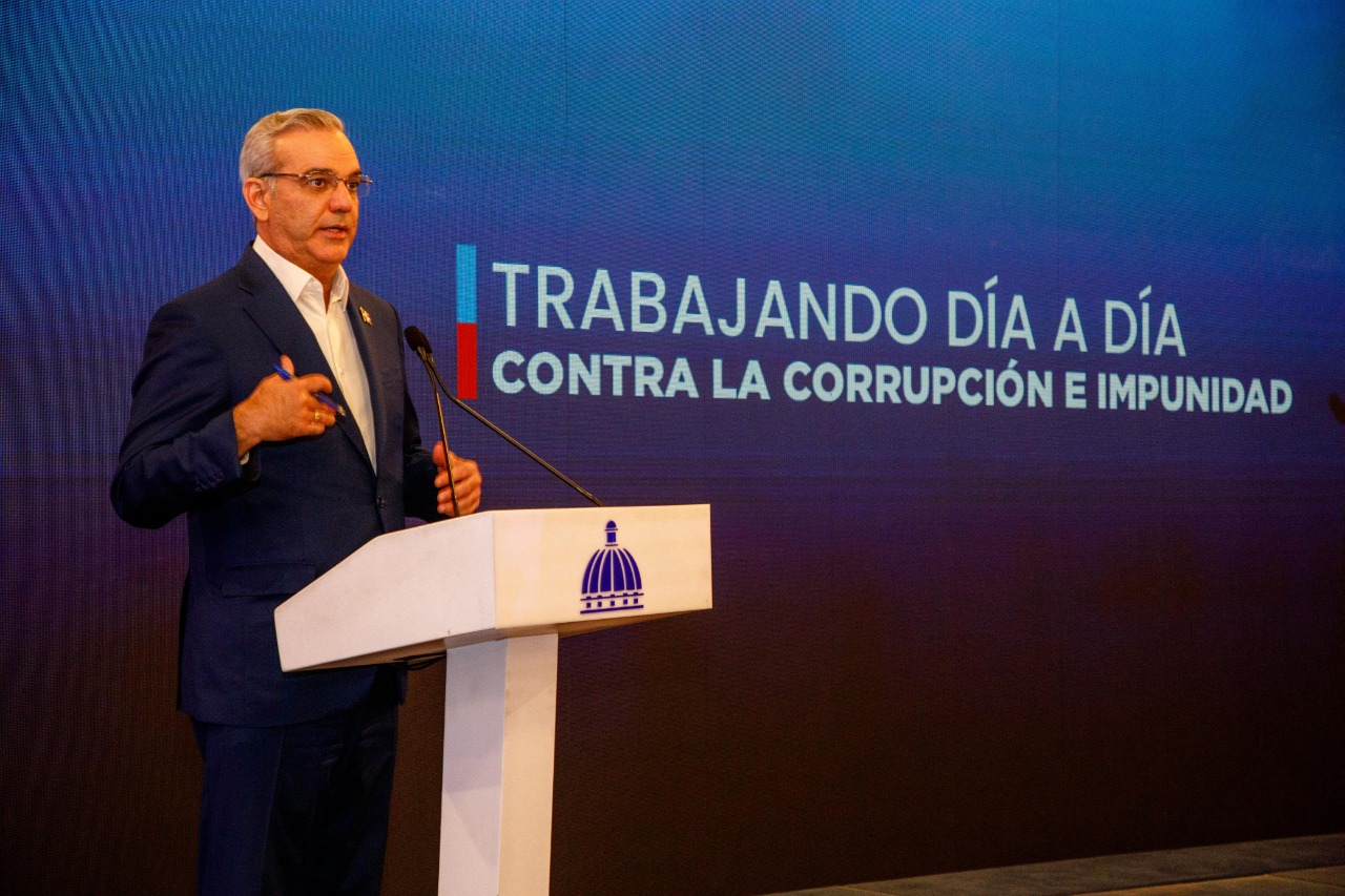 Presidente Abinader dice lucha por la transparencia es irrenunciable para el Gobierno caiga quien caiga y anuncia creará el Sistema Nacional de Transparencia y Anticorrupción