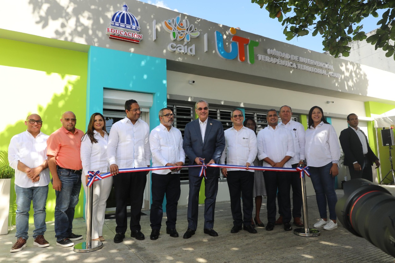 Presidente Abinader inaugura primera Unidad Terapéutica Territorial del CAID para atención temprana de niños con autismo, Síndrome de Down y parálisis cerebral