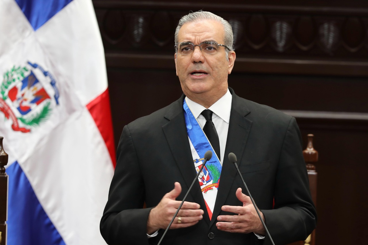 RD construye gobierno eficiente: reduce tiempo de respuesta en servicios institucionales y aumenta acceso a servicios digitales